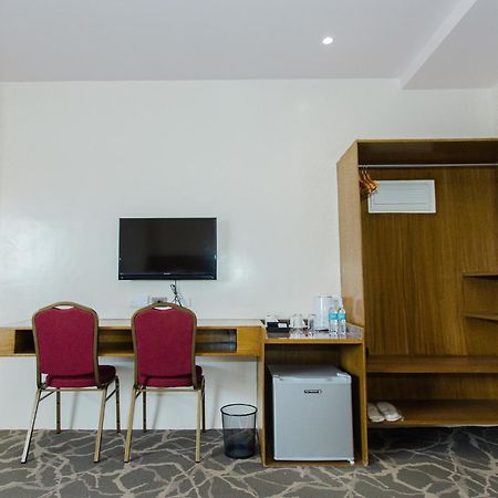 Maxi Hotel And Event Center Tagbilaran City Luaran gambar