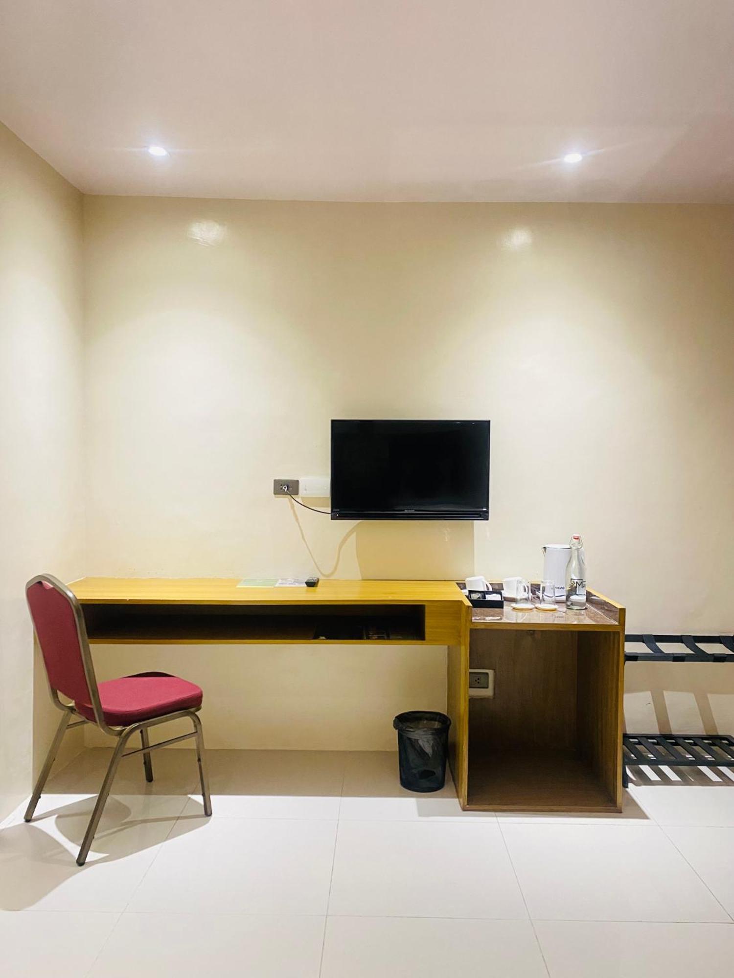 Maxi Hotel And Event Center Tagbilaran City Luaran gambar