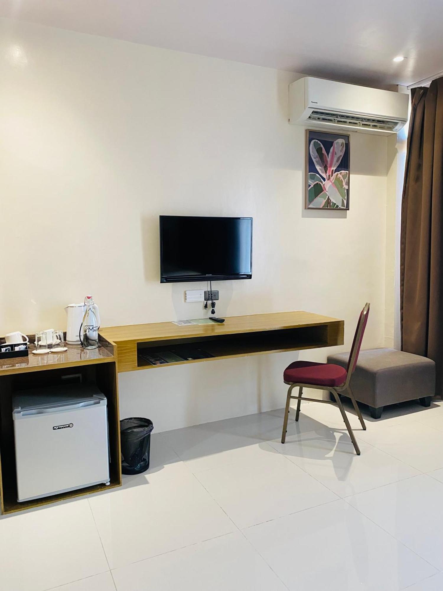 Maxi Hotel And Event Center Tagbilaran City Luaran gambar